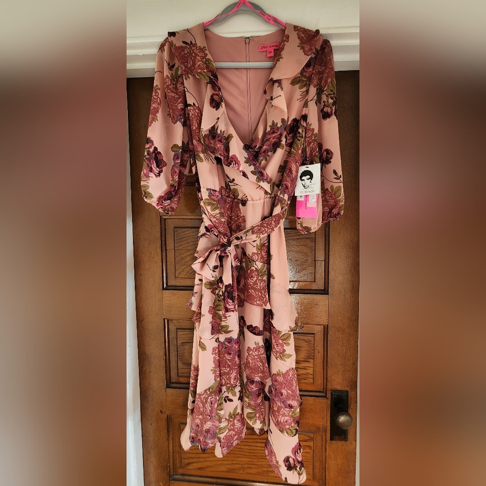 NWT Betsy Johnson floral dress, size 8